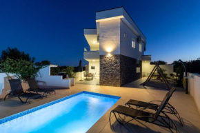 Villa White Jasmin